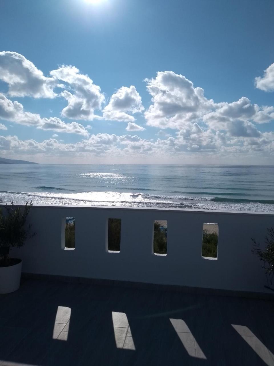 Golden Sun Kokkinos Pirgos Exterior foto